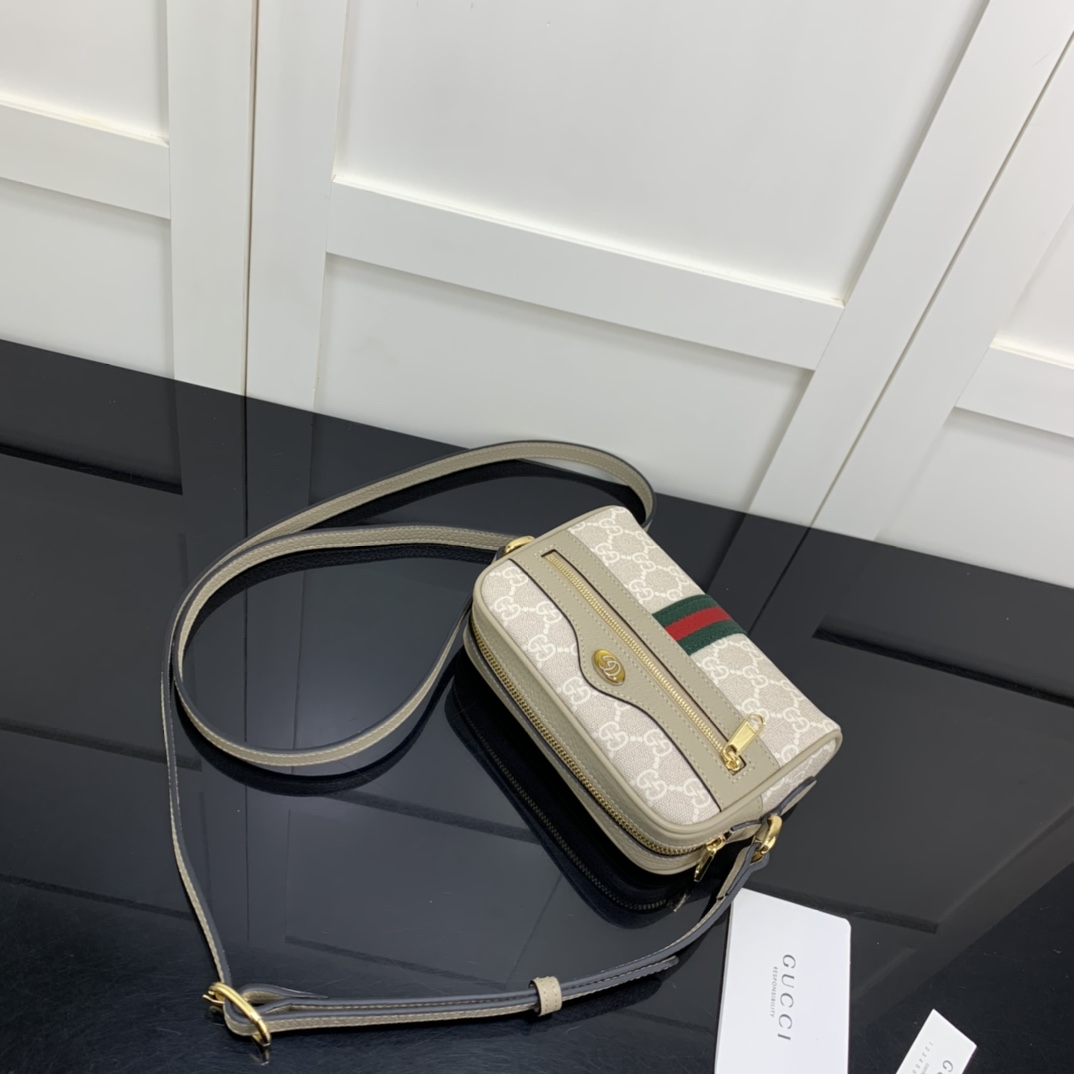 Gucci Satchel Bags